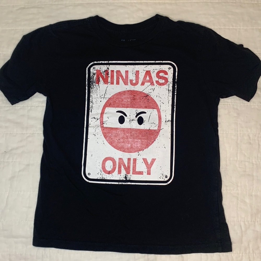 ⭐️ 5/$25 Children’s Place T-shirt